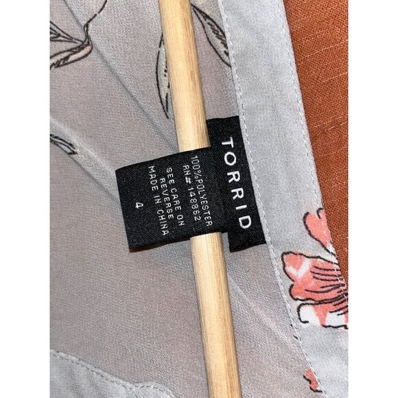 Torrid Tunic Top Womens 4x Floral Sheer High-Low Button-Front - Picture 6 of 8